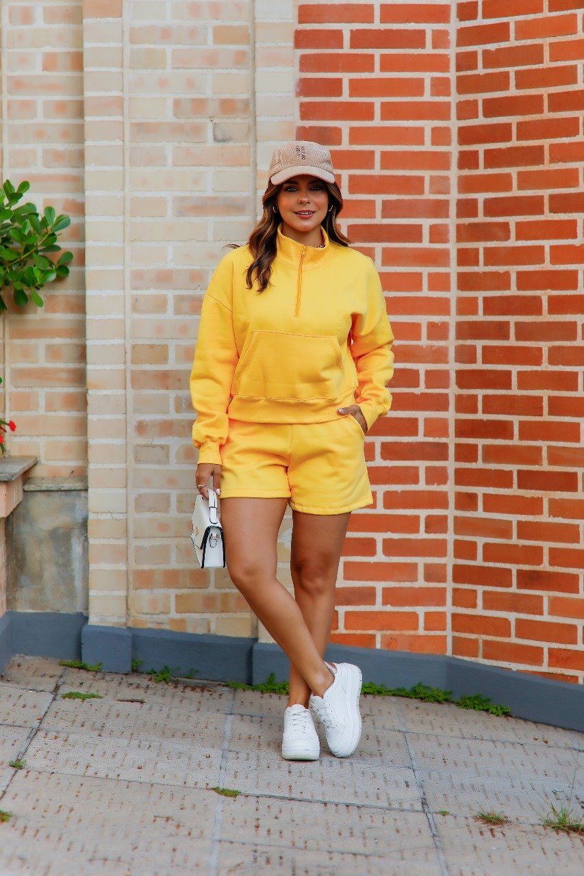 Conjunto Curto de Moletom 2 Cabos Amarelo Vivi