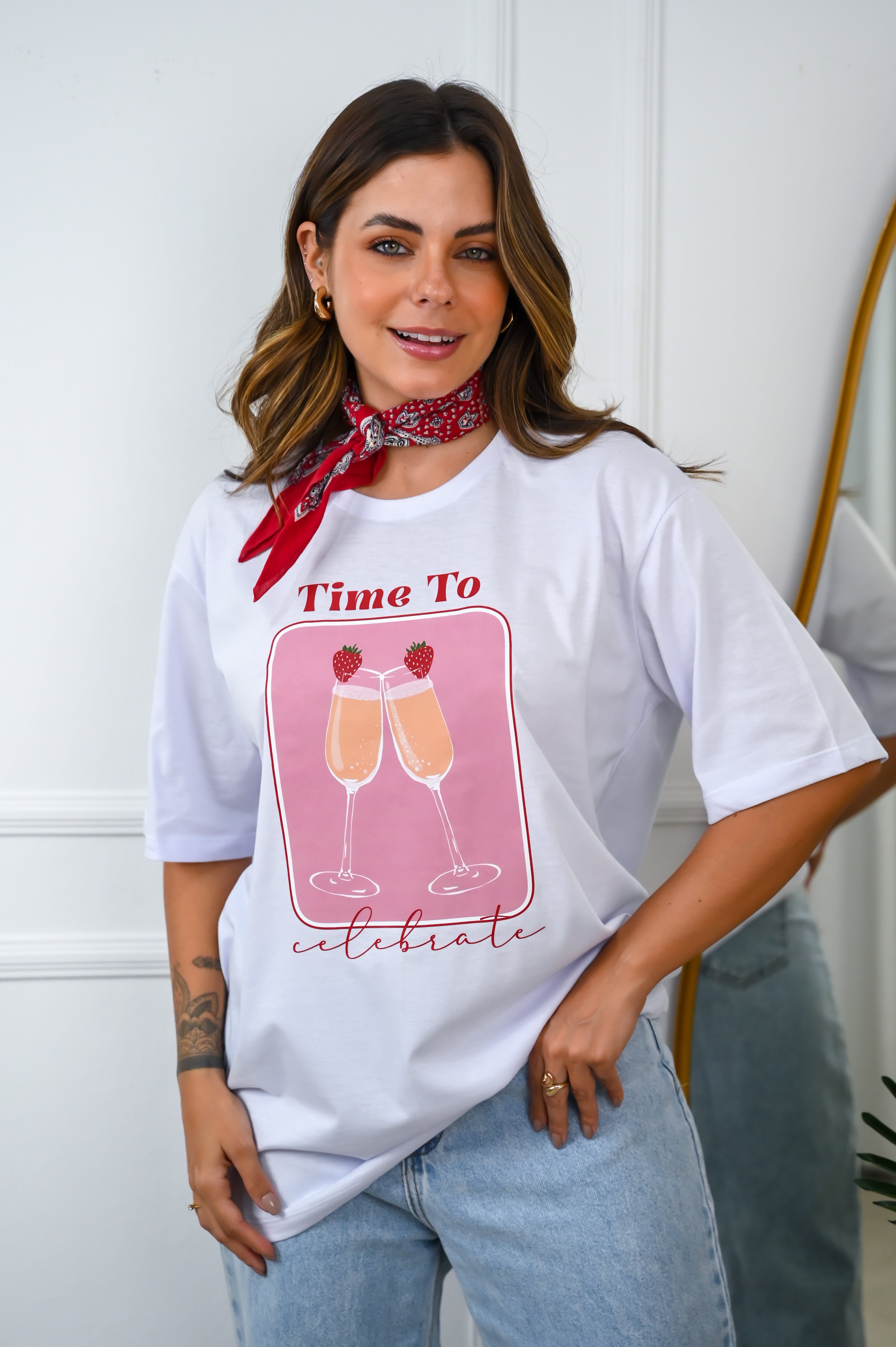 Camiseta Oversized Algodão Time to Celebrate